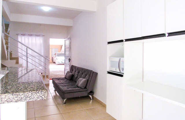 Casa incrível c Wi-Fi a 3 min da Praia da Enseada