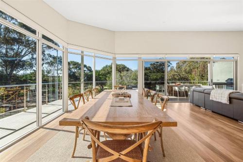 Casa Indigo - Modern Bushland Retreat by the Sea