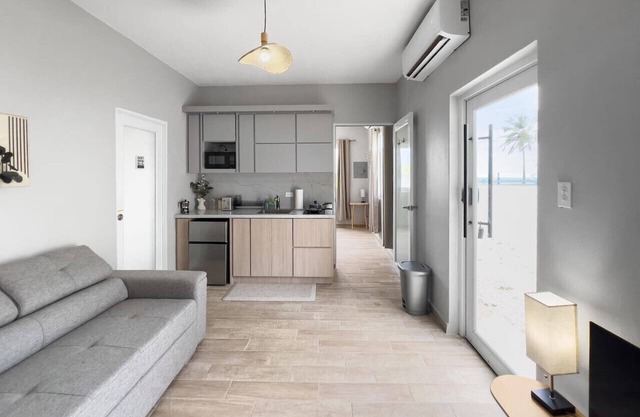 Casa La Cueva Apt 2 | Boho Oceantfront House