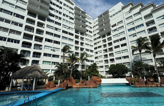 Casa Lily - Beach Front Condo