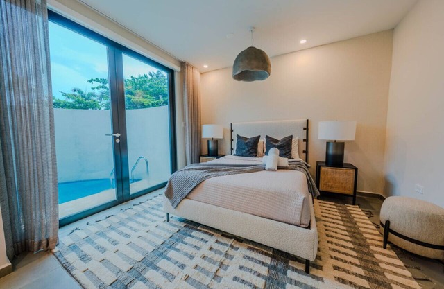 Casa Loba Luxe Unit 3 w/private pool and garden