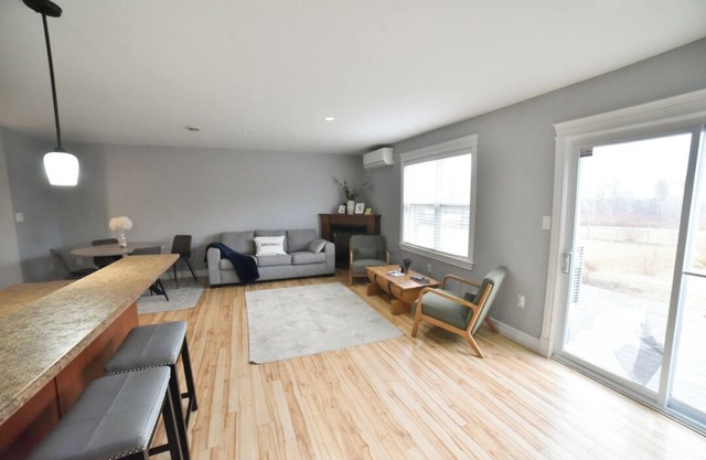 Casa Maria Island Home-Family Friendly: Sleeps up to 9, centrally located.