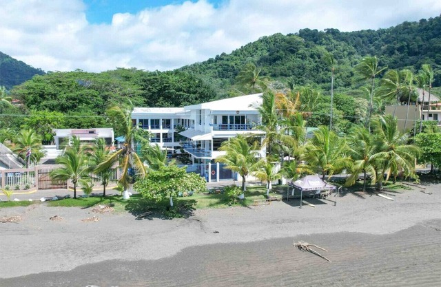 Casa Nine Private Oceanfront Pool Beach