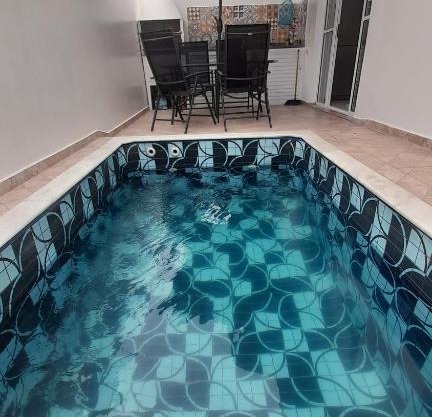 Casa nova em condominio com piscina e churrasqueira privativa
