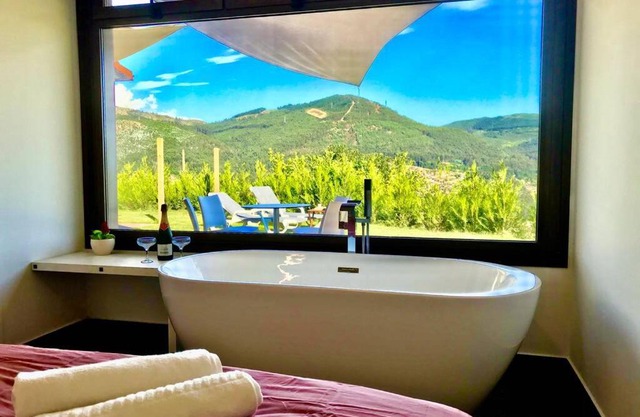 Casa Nueva de Vigo Rural Mos con Jacuzzi y chimenea para ESCAPADA ROMANTICA