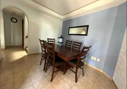 Casa orejas de elefante