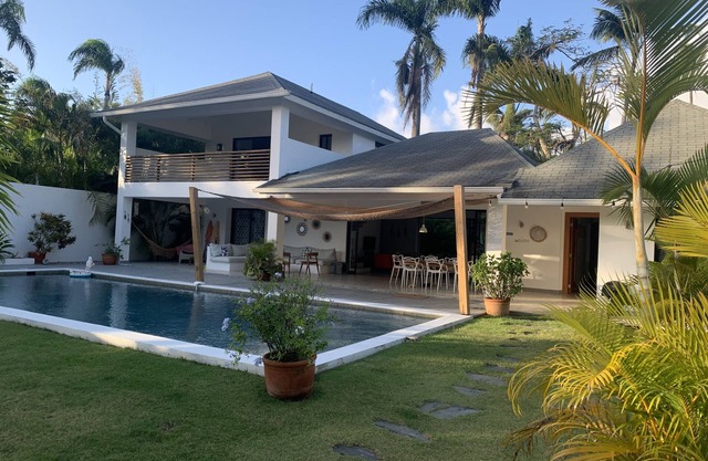 Casa Panama Modern 5 bedroom villa 250m beach-