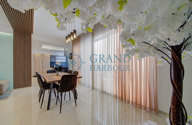 Casa Paradiso in Ghaxaq - Private Rooftop Pool