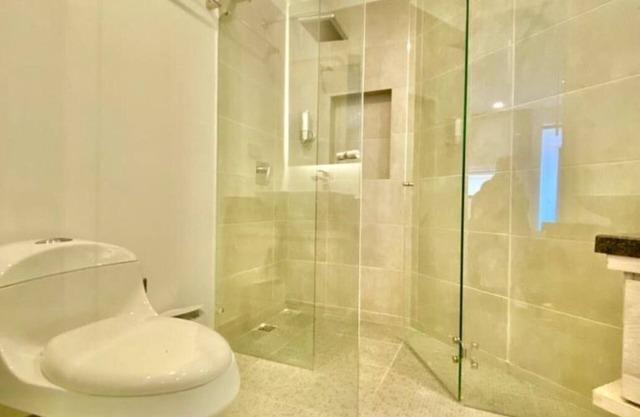 Casa Patio 101 Elegant 3-bedroom apt. with jacuzzi