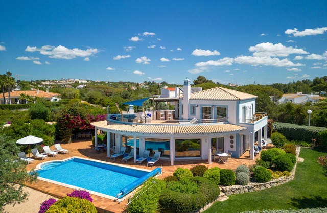 Casa Polgoda, luxury villa with ocean views