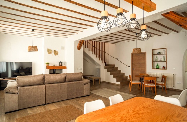 Casa Rural Refugio de los Sueños, Ubicada en el Centro de Valdeganga