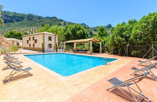 Casa Rural Rompecalzas Villanueva del Arzobispo by Ruralidays