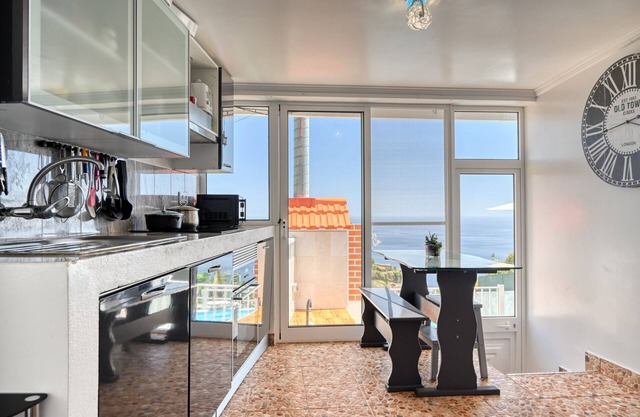 Casa Sienna, a Home in Madeira