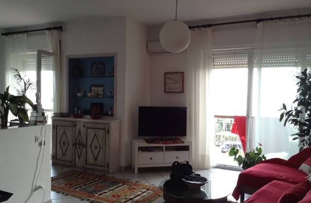 Casa Silvia, lovely apartment on the Serapo promenade