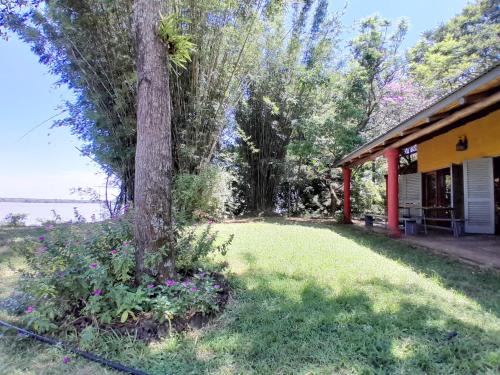 Casa sobre el rio Paraná en Ituzaingó Corrientes - Solares del Carayá