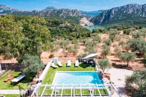 Casa sul Lago cedrino private pool