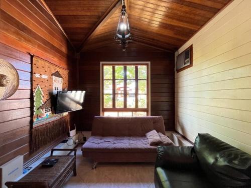 Casa Tranquila com piscina pra família e grupos c