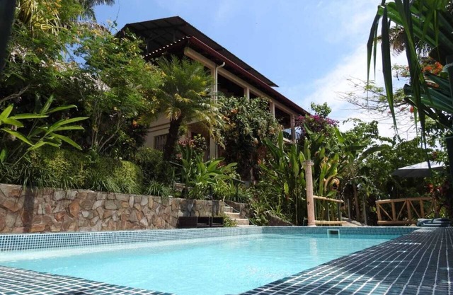 Casa Tropical - Gardens & Wildlife @ Manuel Antonio's Hill Top Hidden Paradise