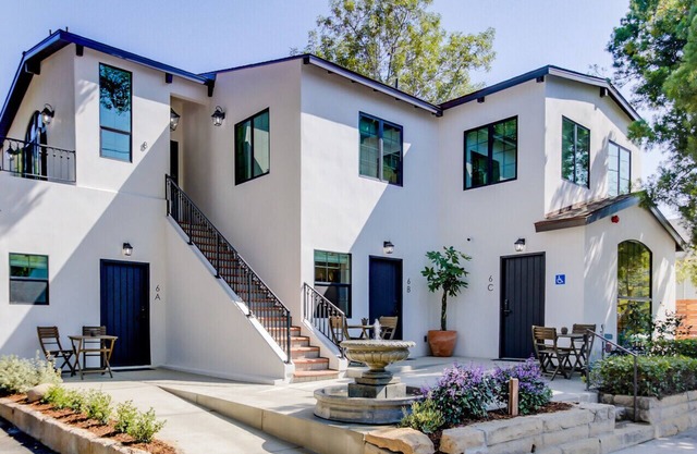 Casa Valerio Unit 6A-Boutique Suite in Downtown Santa Barbara
