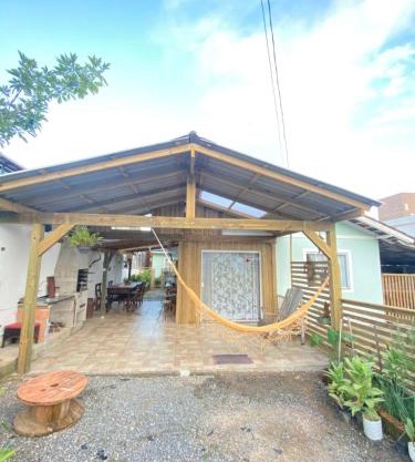 Casa Zimbos - 150 metros da praia