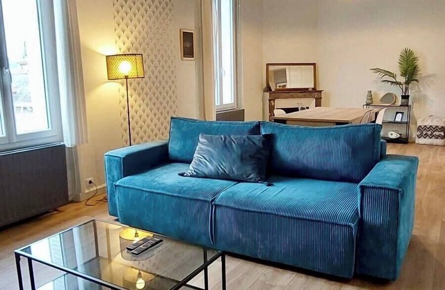 Casa Zola #2 - Grand T2 central avec balcon proche gare