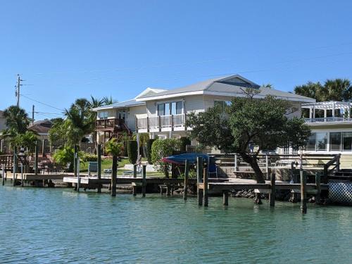 Casey Key 2-Bedroom Penthouse