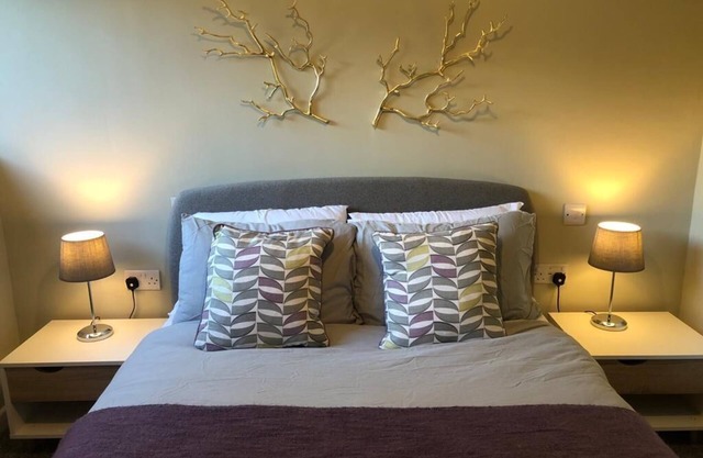 Castle Court Modern 2 Bed Apartment