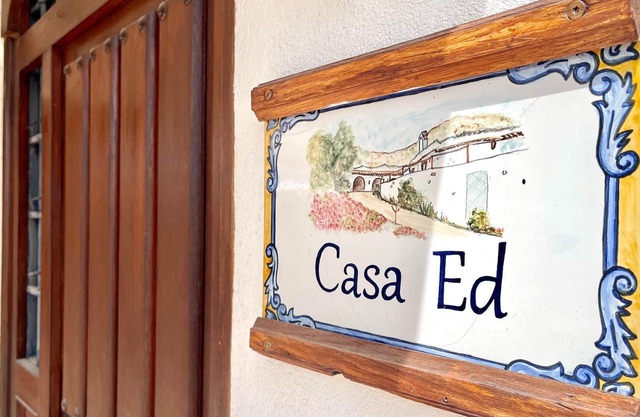 Cave house Ed with pool and facilities for PRM