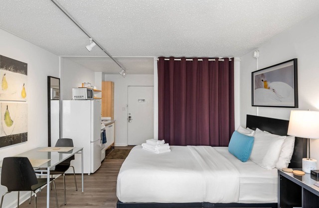 (CCG) Enjoy a Pet-Friendly and Clean Studio Near the Beltline