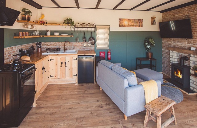 Cedar Lodge -UK44425