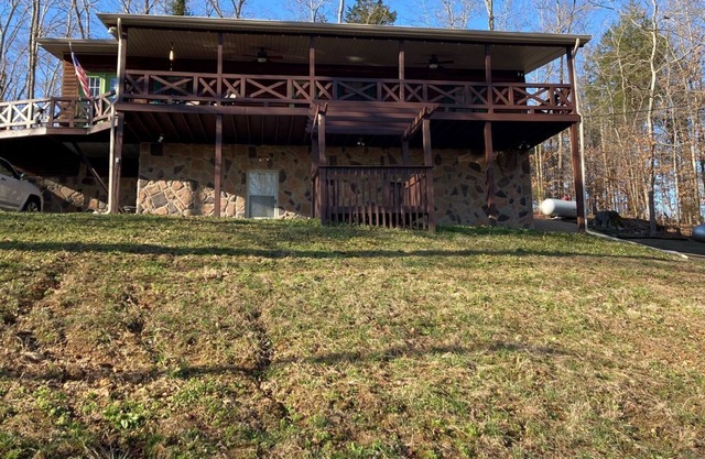 Cedar Retreat Cabin at Sugar Tree on the Tennessee River