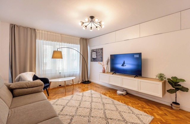 Central 3BR, 2 Bath – Ideal for Families/Groups