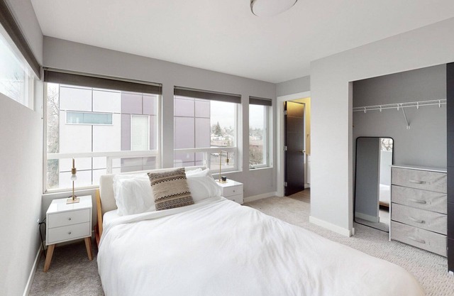 Central Business District 1BR w/W/D, nr Dining & Parks, by Blueground