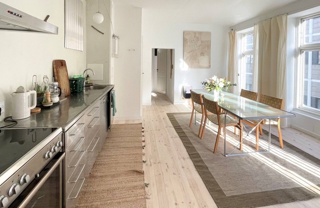 Central but quiet apartment with WiFi in København Vesterbro