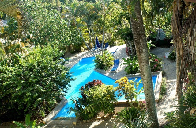 Central Cabarete apartment, 2 bedrooms/2 bathrooms, balcony/pool/TV/Wi-Fi