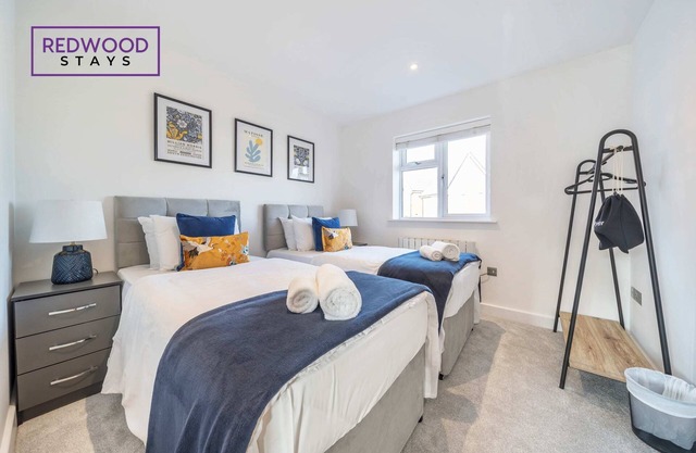 Central Gem by Festival Place | Netflix, Free Parking, WiFi