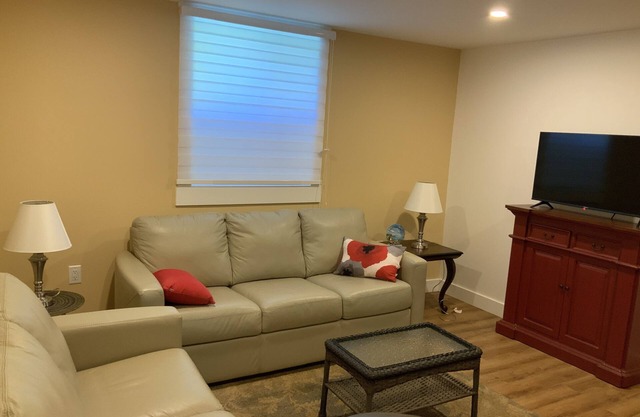 Central island location minutes to Charlottetown