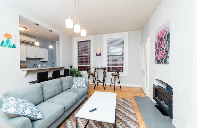 Central Location Suite - Walkable Entertainment