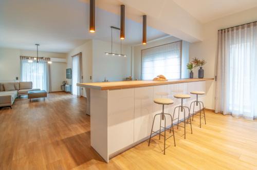Central Marousi 3BR Gem