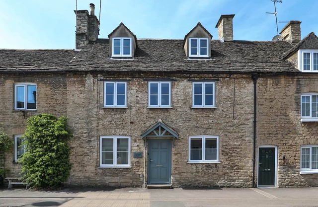 Central Tetbury | Cotswold Cottage | 6 + Ensuites