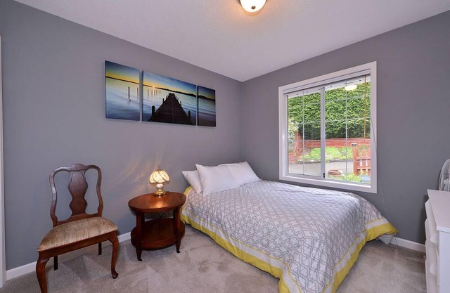 Centrally Located 3 bedroom Vancouver Island Vacation Home