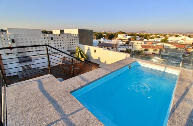 Centrally located apartment 2 min from Zona Dorada by Gpsrentas