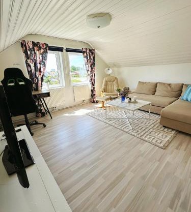 Centralt och havsnära på Stensö