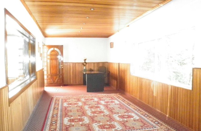 CentreToni Arida