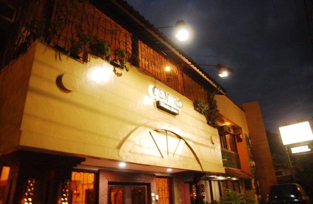 Centro Mactan Suites