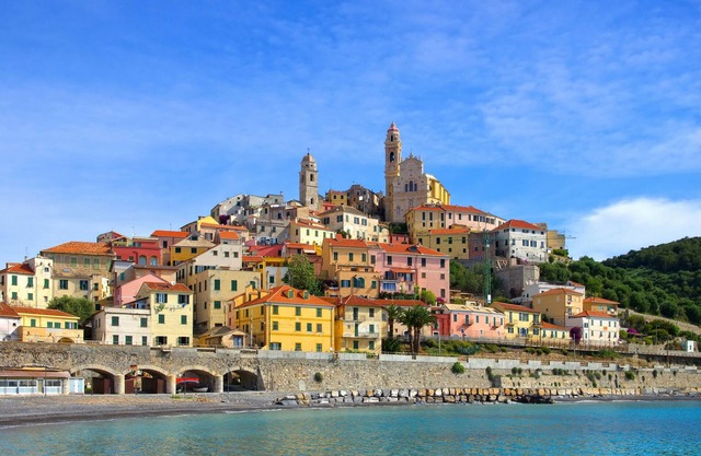 Cervo 319D with shared pool, Cervo, Italy