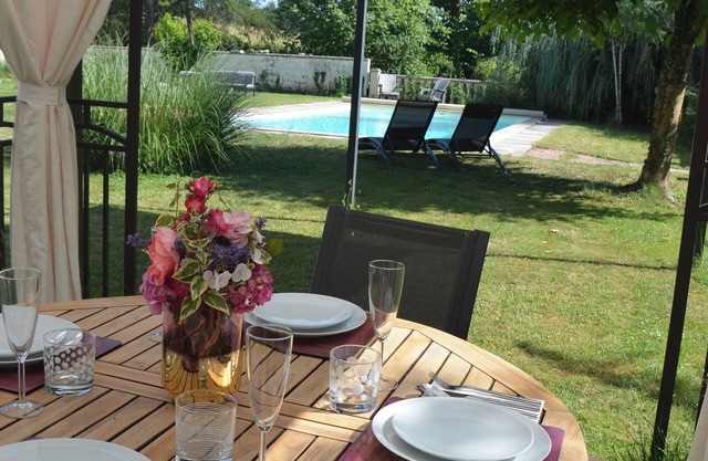Château de Champagnat, pool, park, hot tub, for 10 guests, WiFi, A/C