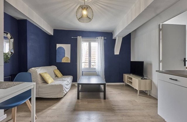 Château Saphir - T2 Spacious inner-city location