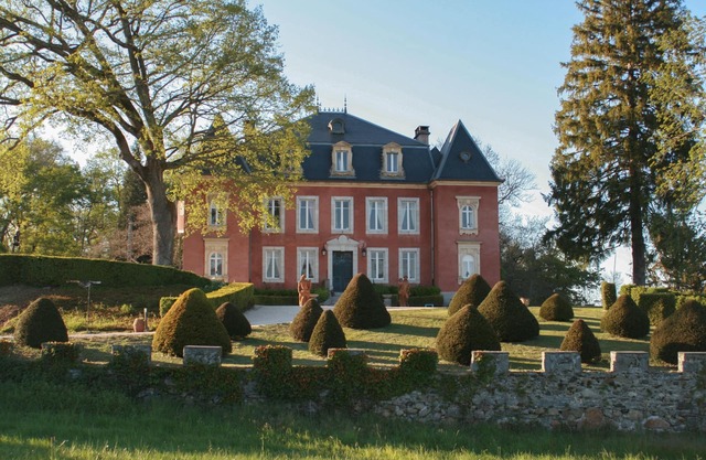 Chateau life on the banks of the Garonne