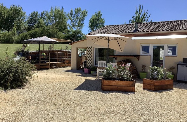 Charming Cottage in Saint Etienne